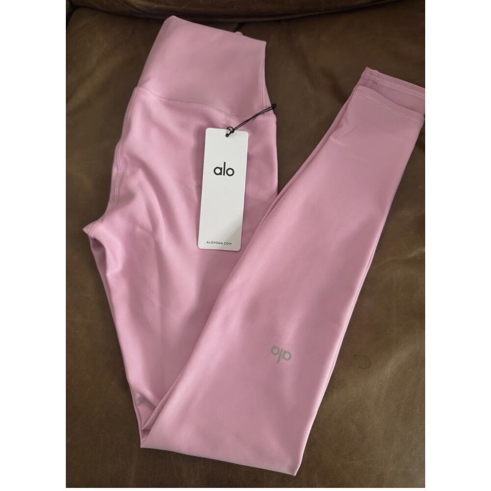 NWT Alo Yoga High-Waist Airlift Legging Candy Pink Size Small - Picture 2 of 5